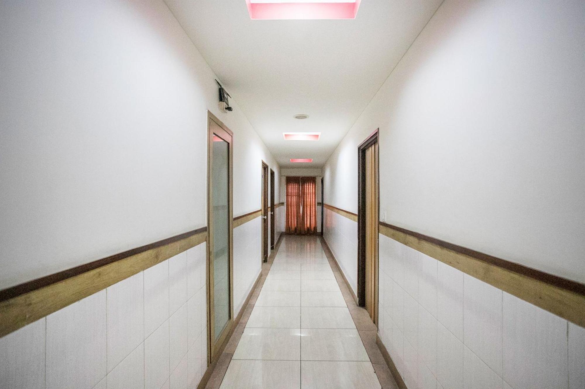 העיר בנגלור Hotel O Abhimaani Comforts מראה חיצוני תמונה