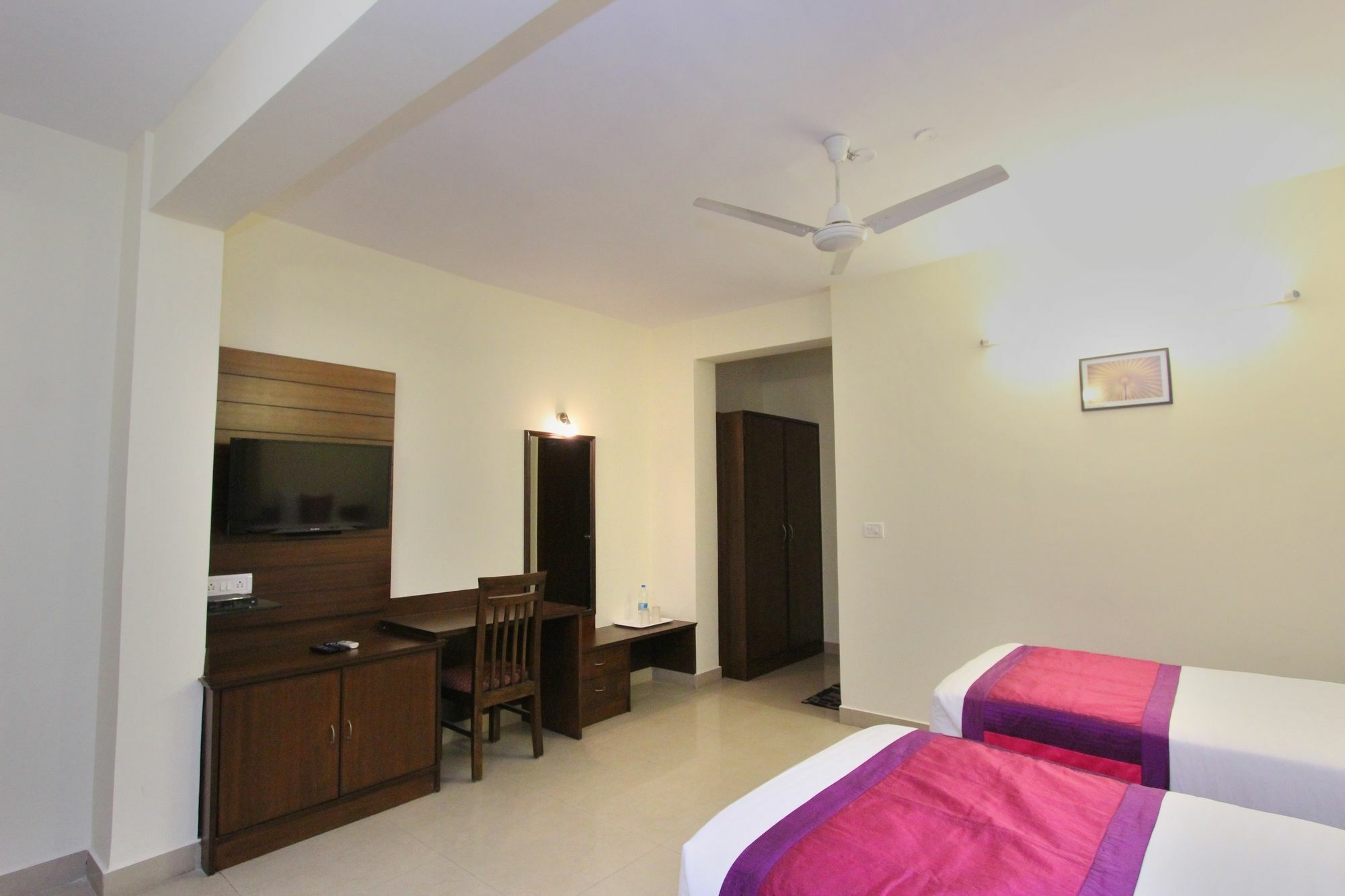 העיר בנגלור Hotel O Abhimaani Comforts מראה חיצוני תמונה