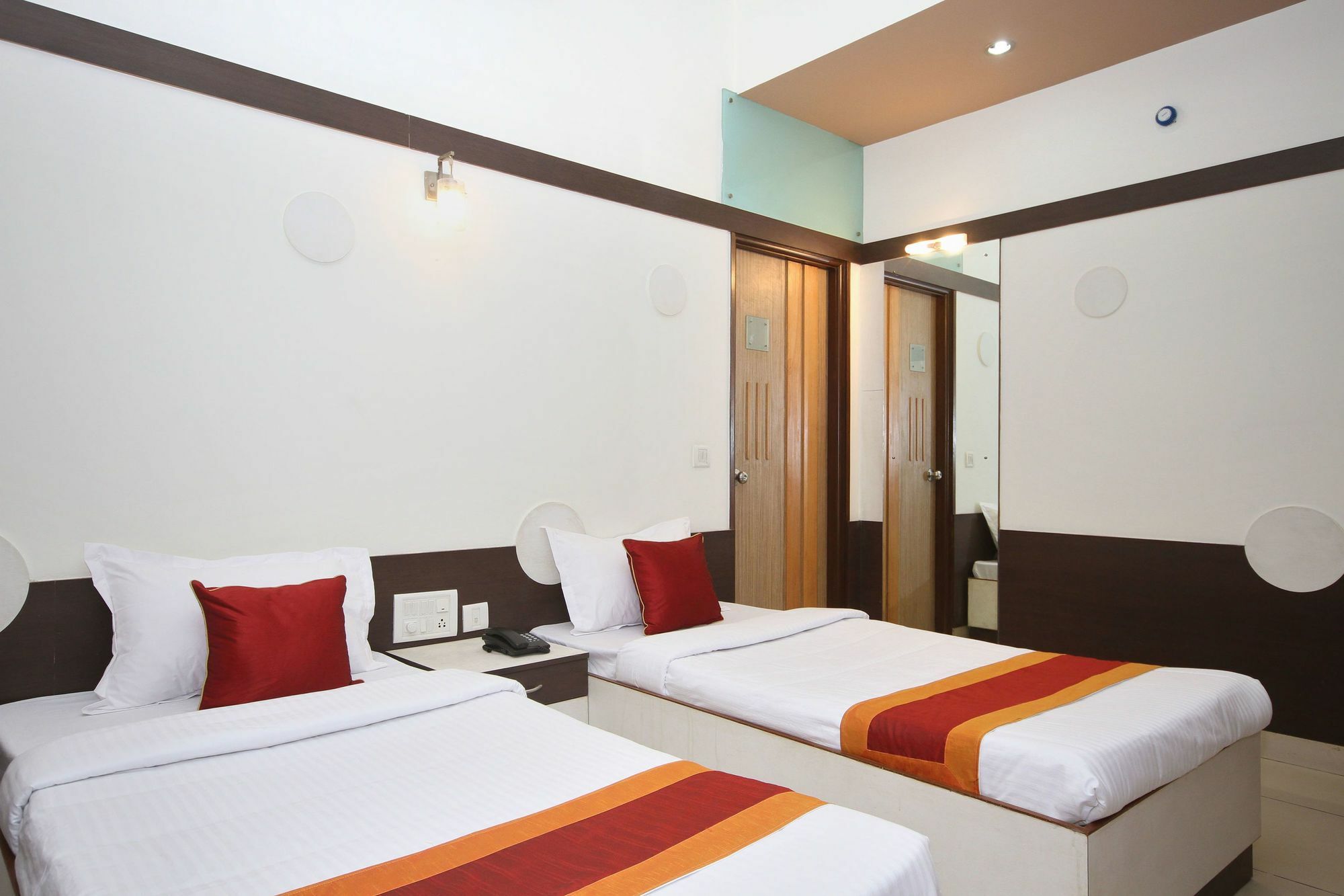 העיר בנגלור Hotel O Abhimaani Comforts מראה חיצוני תמונה